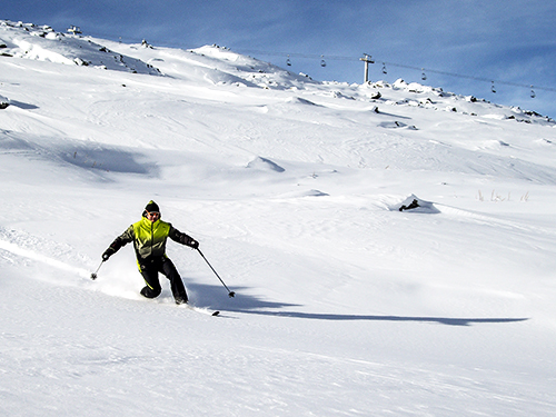 off-piste telemarking in courchevel 1850 with a ski guide